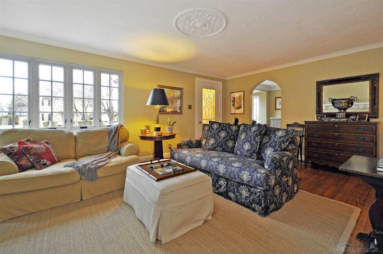 1215 Harvard Road Grosse Pointe Park, MI 48230 - Photo 5 of 34
