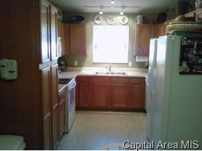 3713 Kerry Boulevard Springfield, IL 62712 - Photo 5 of 12