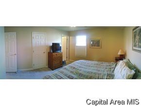 3713 Kerry Boulevard Springfield, IL 62712 - Photo 6 of 12