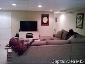 3713 Kerry Boulevard Springfield, IL 62712 - Photo 10 of 12