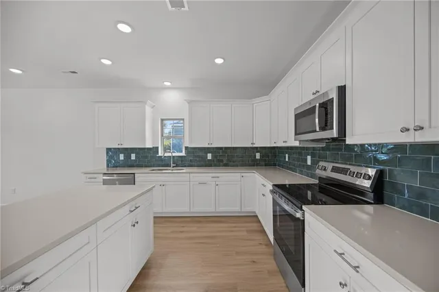 $518,900 | 6905 Steeplegate Drive, Burlington, NC 27215