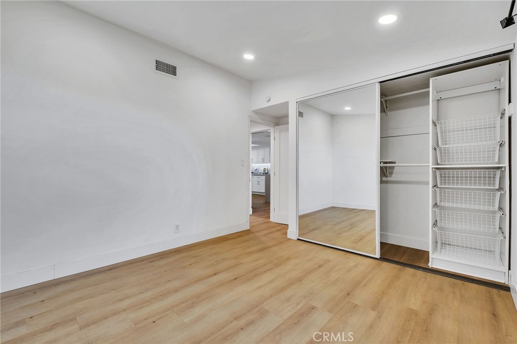 26700 Indian Peak Road Rancho Palos Verdes, CA 90275 - Photo 16 of 40 a view of an empty room with a closet