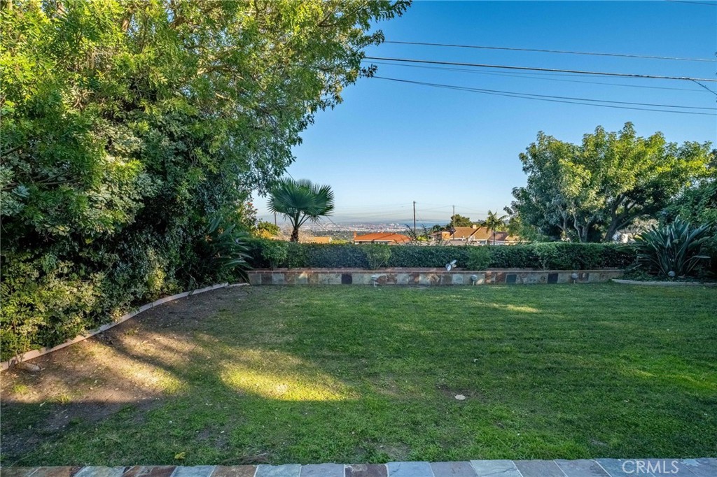 26700 Indian Peak Road Rancho Palos Verdes, CA 90275 - Photo 28 of 40 a view of a garden