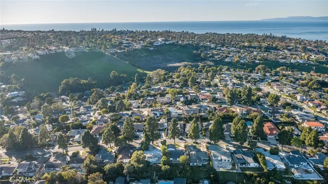 $1,799,000 | 26700 Indian Peak Road, Rancho Palos Verdes, CA 90275