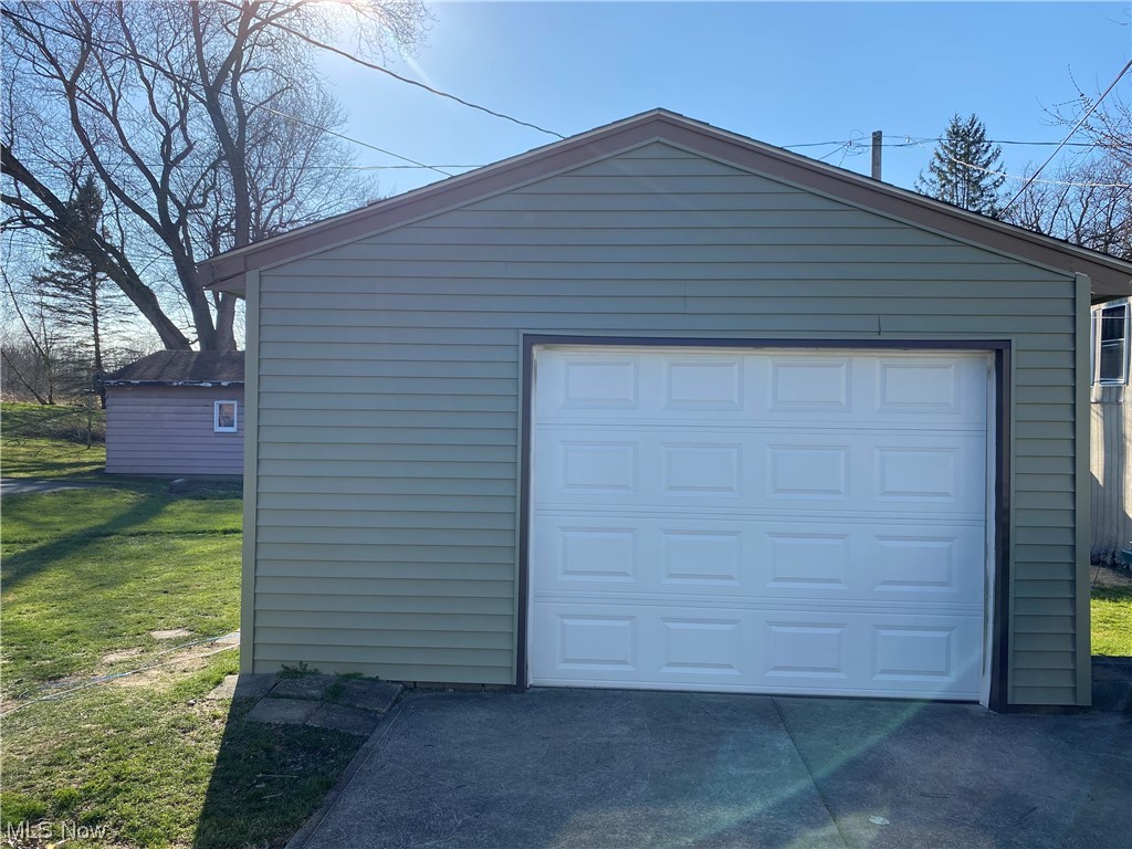 226 South Johnson Road Sebring, OH 44672 - Photo 3 of 13 Gallery Image 3
