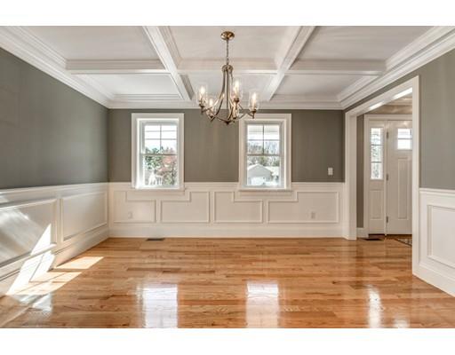 7 Tremlett Road Billerica, MA 01821 - Photo 10 of 30 a view of a livingroom with a window