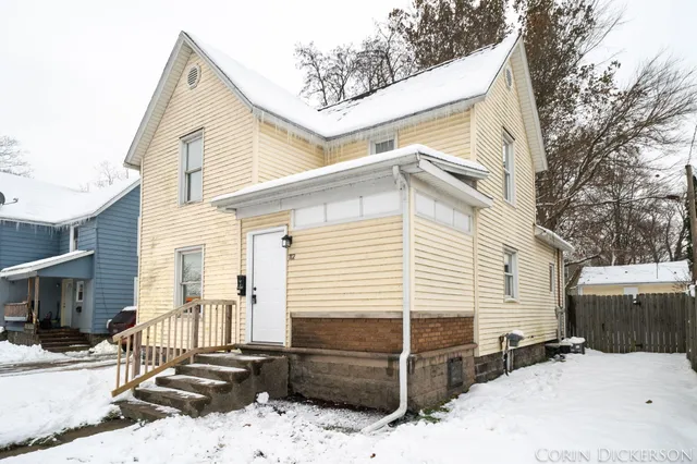 $199,900 | 112 East Green Street, Hastings, MI 49058