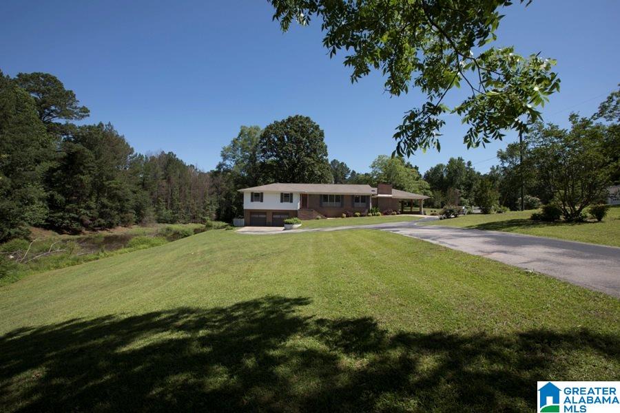 917 Pinewood Avenue Bessemer, AL 35023 - Photo 22 of 31