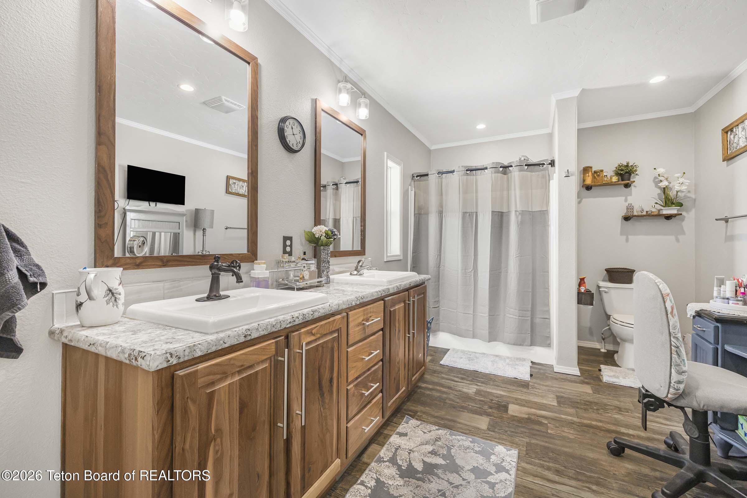 60 Summit Way Thayne, WY 83127 - Photo 22 of 41 15-Primary Bathroom