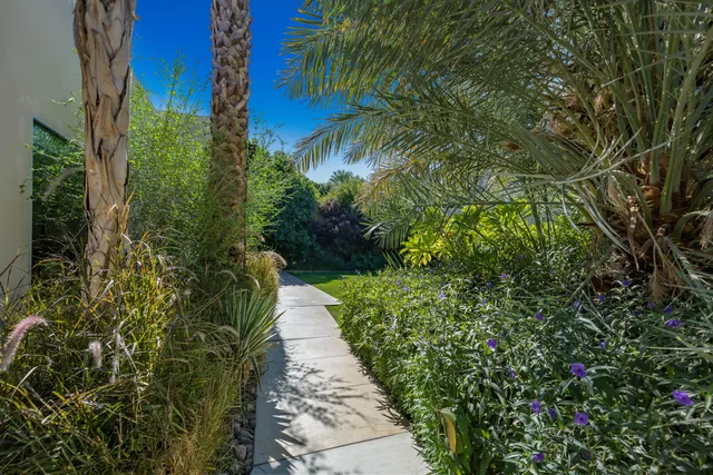 $2,500,000 | 46370 Cameo Palm Drive, La Quinta, CA 92253