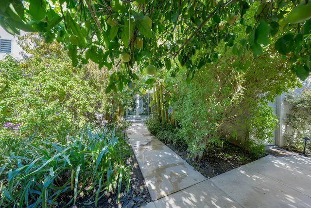 $2,500,000 | 46370 Cameo Palm Drive, La Quinta, CA 92253