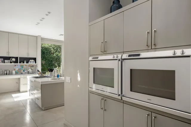 $2,500,000 | 46370 Cameo Palm Drive, La Quinta, CA 92253