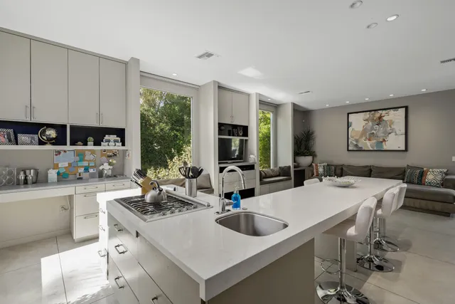 $2,500,000 | 46370 Cameo Palm Drive, La Quinta, CA 92253