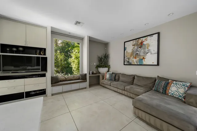 $2,500,000 | 46370 Cameo Palm Drive, La Quinta, CA 92253