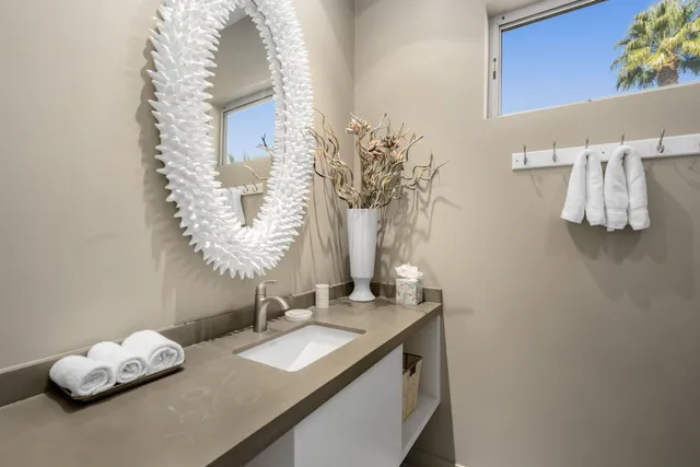 $2,500,000 | 46370 Cameo Palm Drive, La Quinta, CA 92253