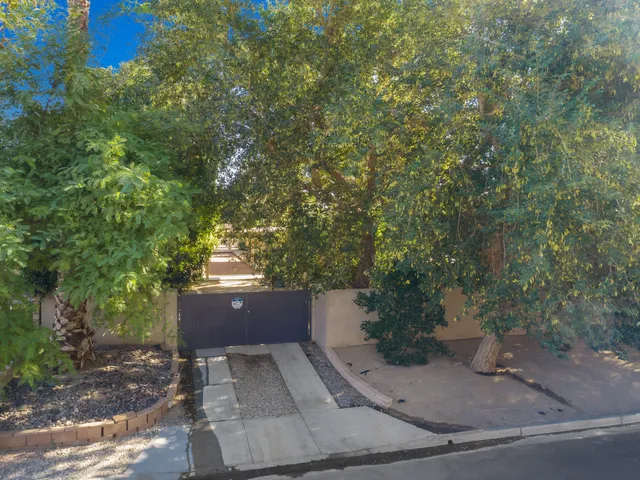 $2,500,000 | 46370 Cameo Palm Drive, La Quinta, CA 92253