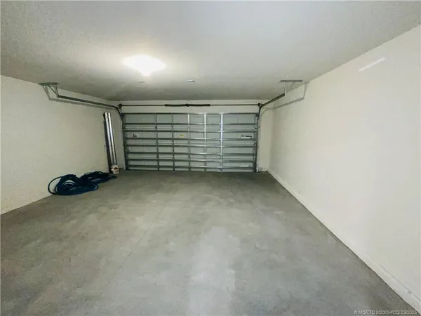 an empty room with a empty space