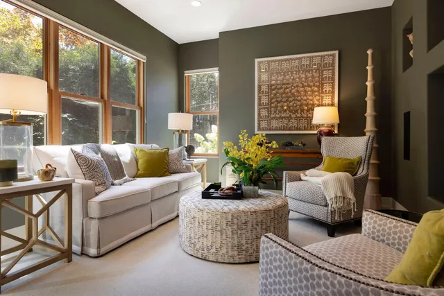 $10,400 | 745 Rice Street East, Wayzata, MN 55391