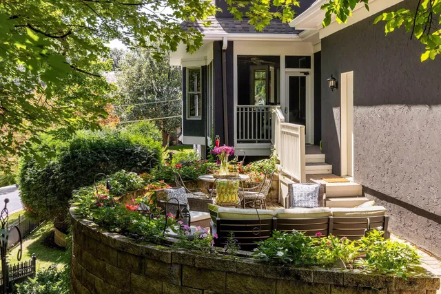 $10,400 | 745 Rice Street East, Wayzata, MN 55391