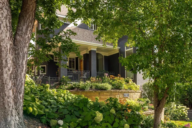 $10,400 | 745 Rice Street East, Wayzata, MN 55391