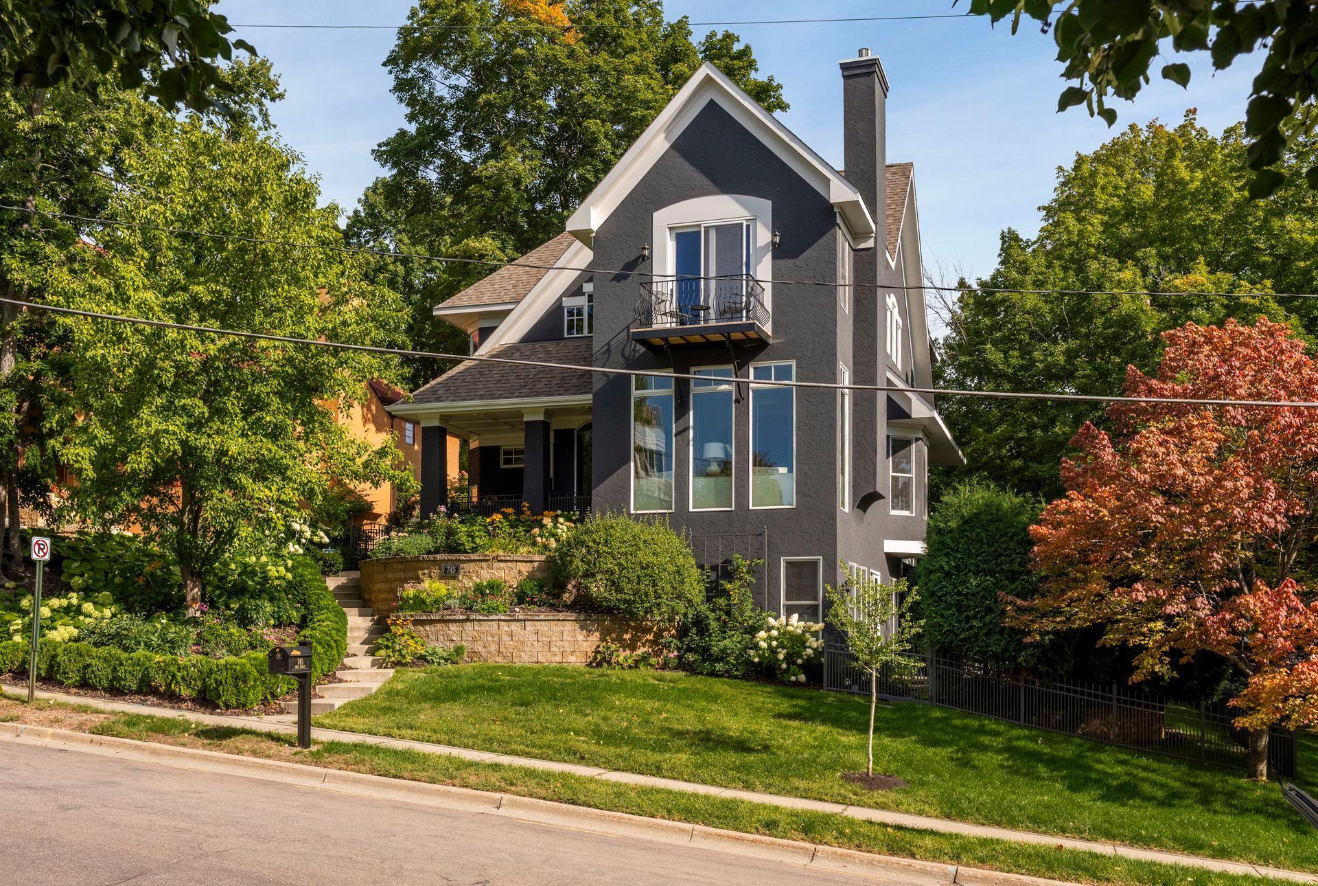 745 Rice Street East Wayzata, MN 55391 - Photo 4 of 26