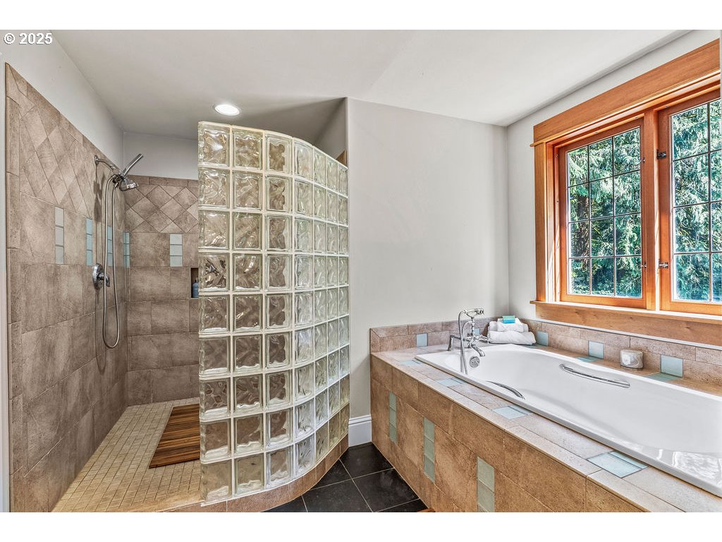 2608 Cascade Way Longview, WA 98632 - Photo 21 of 40 Gallery Image 21