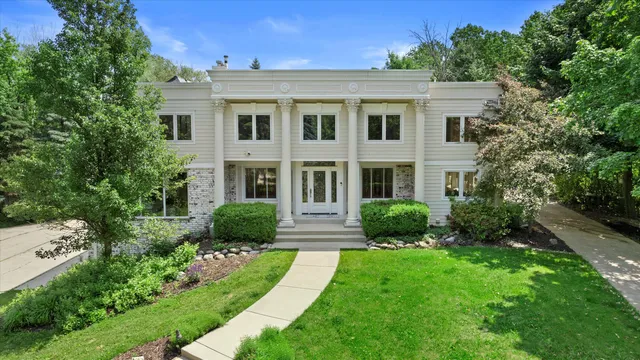 $995,000 | W222N8208 Plainview Parkway, Lisbon, WI 53089