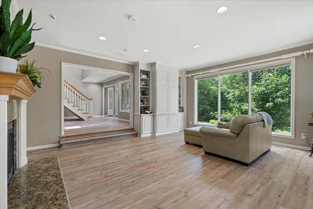 $995,000 | W222N8208 Plainview Parkway, Lisbon, WI 53089