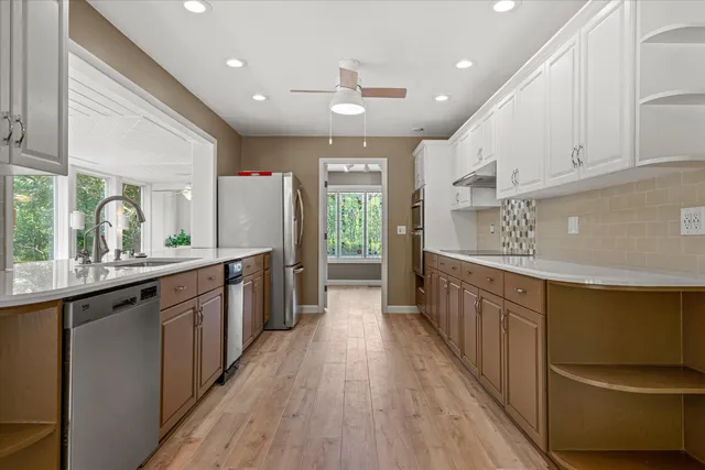 $995,000 | W222N8208 Plainview Parkway, Lisbon, WI 53089