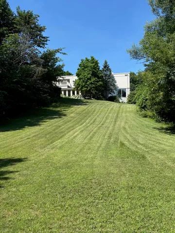 $995,000 | W222N8208 Plainview Parkway, Lisbon, WI 53089