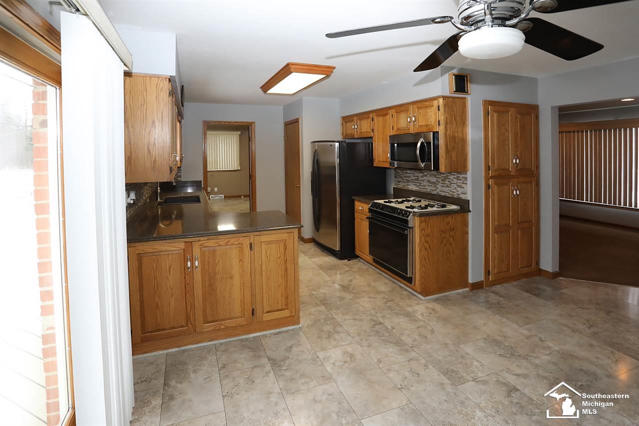 4650 Teal Road Petersburg, MI 49270 - Photo 16 of 41 31369275-15.JPG