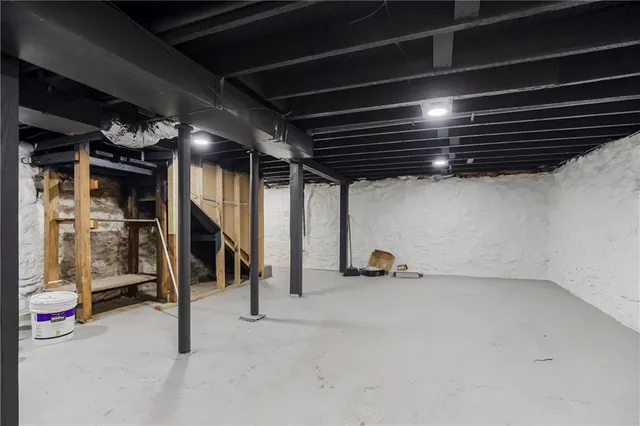 $220,000 | 706 Van Brunt Boulevard, Kansas City, MO 64124