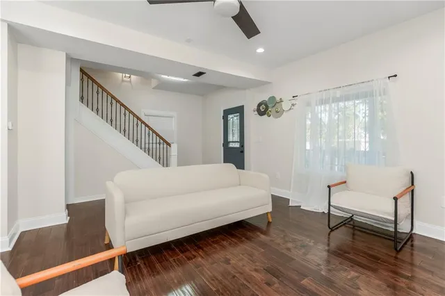 $220,000 | 706 Van Brunt Boulevard, Kansas City, MO 64124