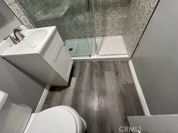 $2,095 | 5139 East Carson Street, Long Beach, CA 90808