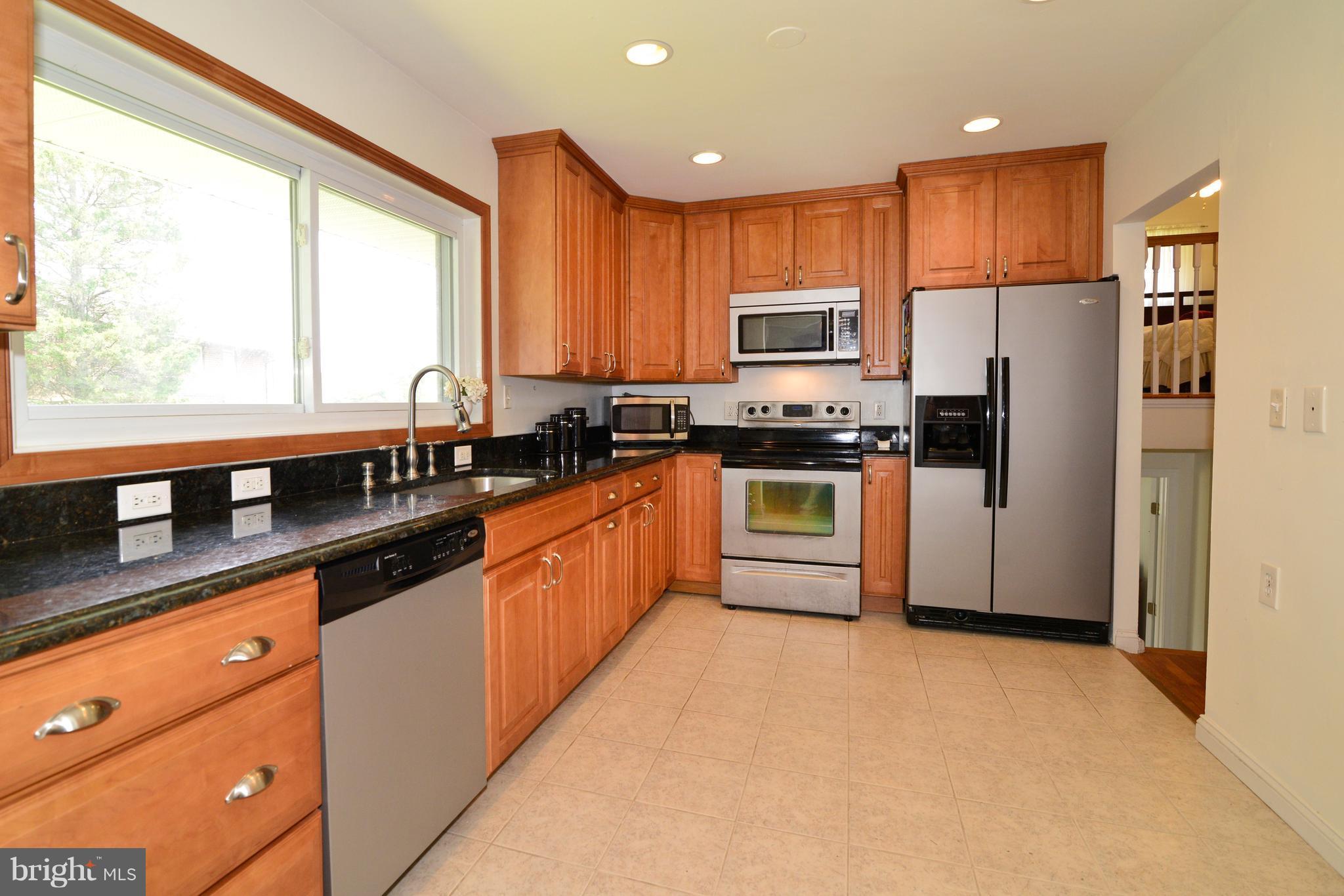 3806 Lakota Road Alexandria, VA 22303 - Photo 12 of 30 Kitchen