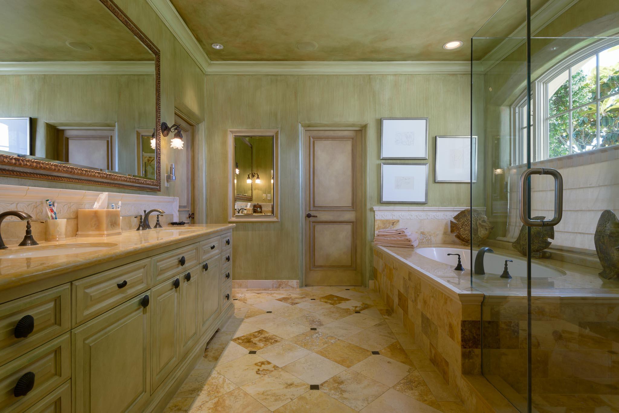 1720 Midwick Place Santa Barbara, CA 93108 - Photo 15 of 19 MasterBathRoom