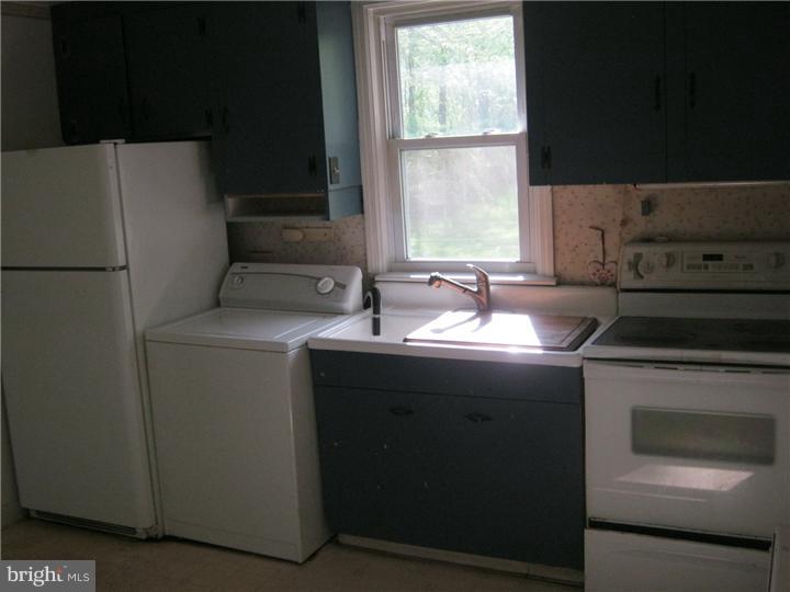 4263 Lower Mountain Road New Hope, PA 18938 - Photo 3 of 5 Kitchen