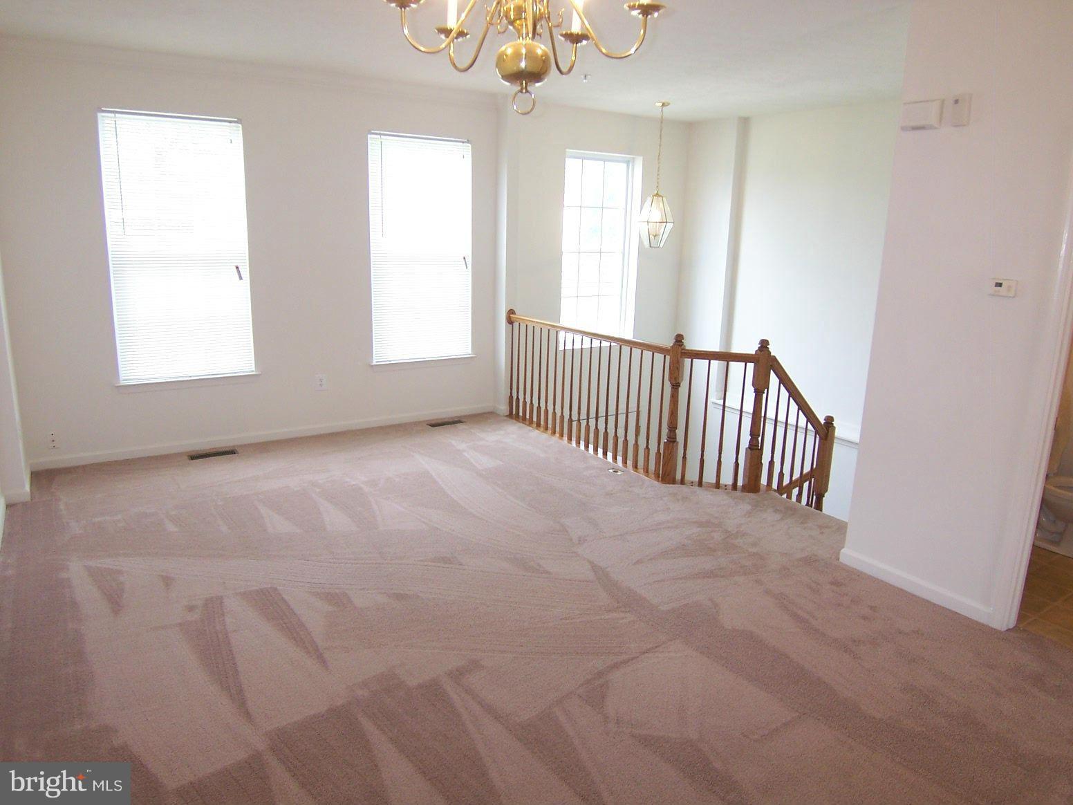 885 Middle River Road Baltimore, MD 21220 - Photo 4 of 24 Living Room