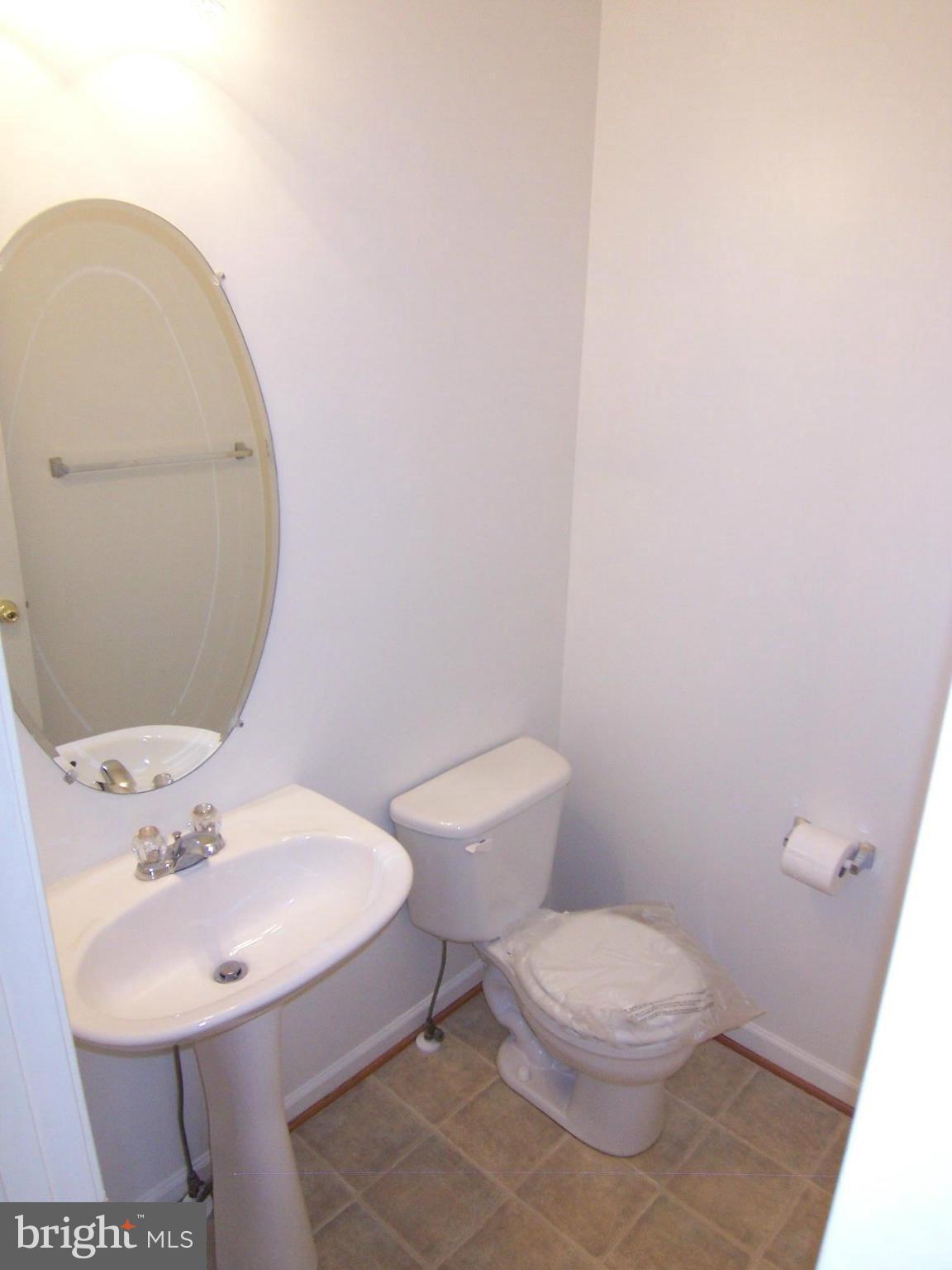 885 Middle River Road Baltimore, MD 21220 - Photo 10 of 24 Bath