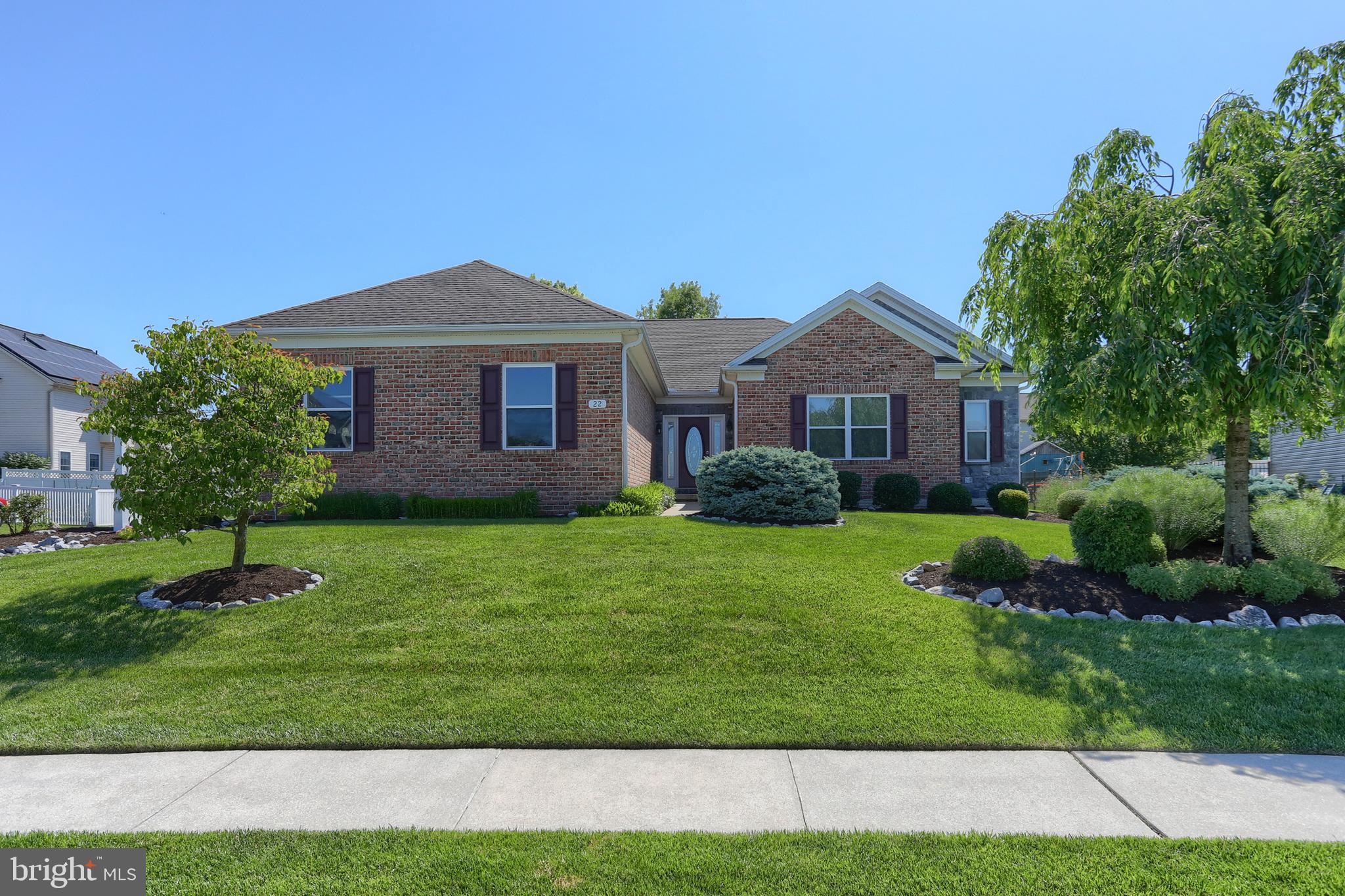 22 Westbrook Court Palmyra, PA 17078 - Photo 2 of 46