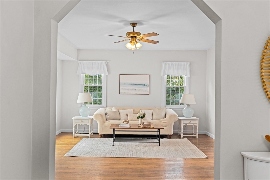 1 Hillside Road Scituate, MA 02066 - Photo 5 of 42 Gallery Image 5