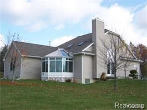 1425 Argentine Road Howell, MI 48843 - Photo 2 of 17 Back.jpg
