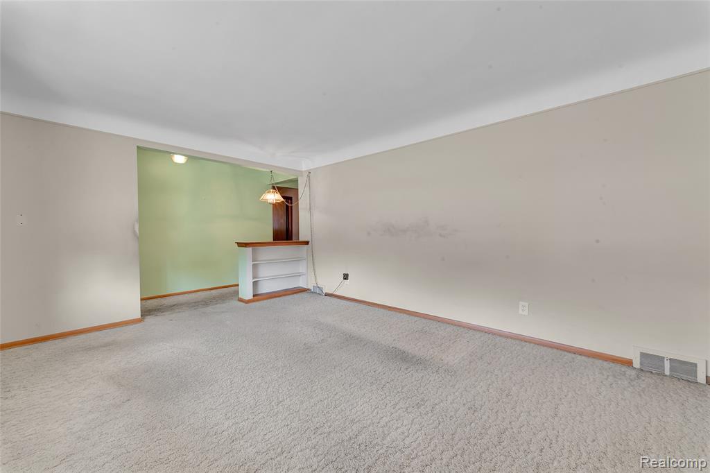 28644 Grobbel Warren, MI 48092 - Photo 20 of 55