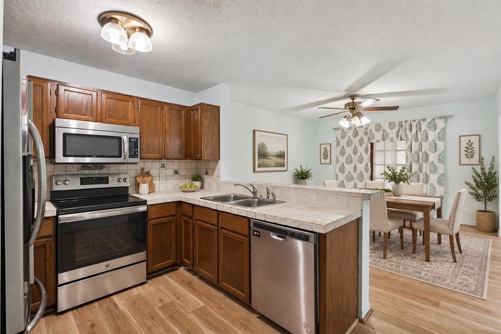 5412 Rutland Court Orlando, FL 32812 - Photo 5 of 16 Gallery Image 5