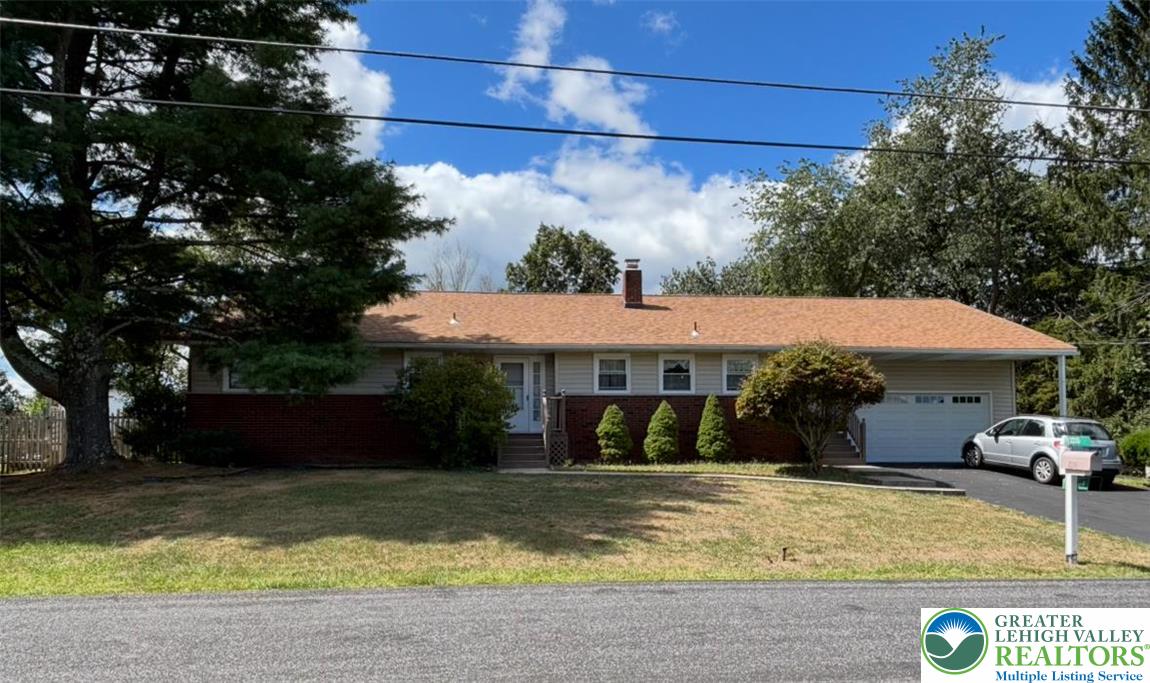 2215 Sutton Drive Stroudsburg, PA 18360 - Photo 1 of 16 Gallery Image 1