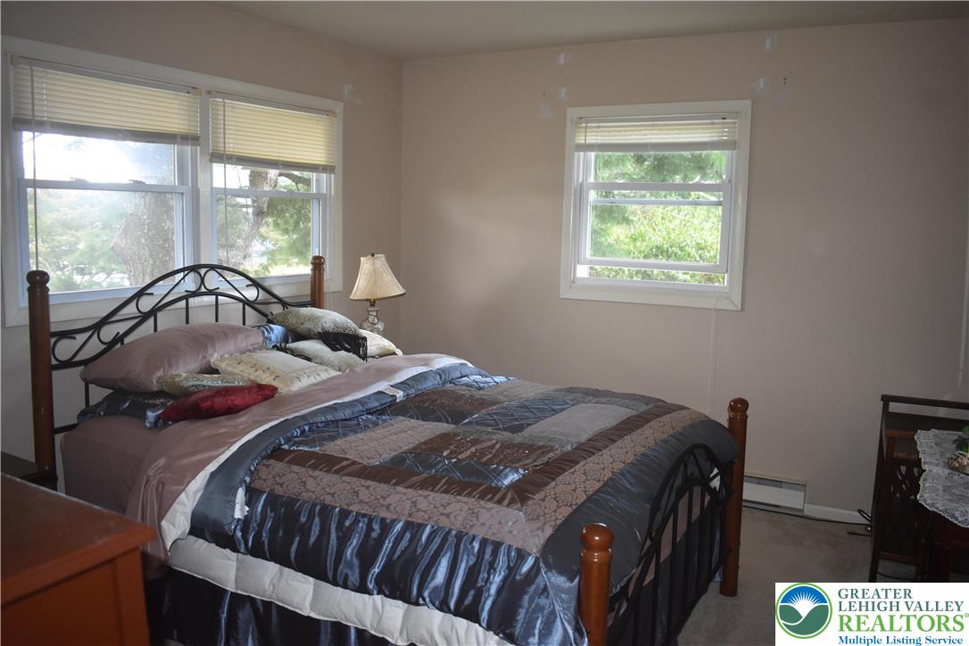 2215 Sutton Drive Stroudsburg, PA 18360 - Photo 9 of 16 Gallery Image 9