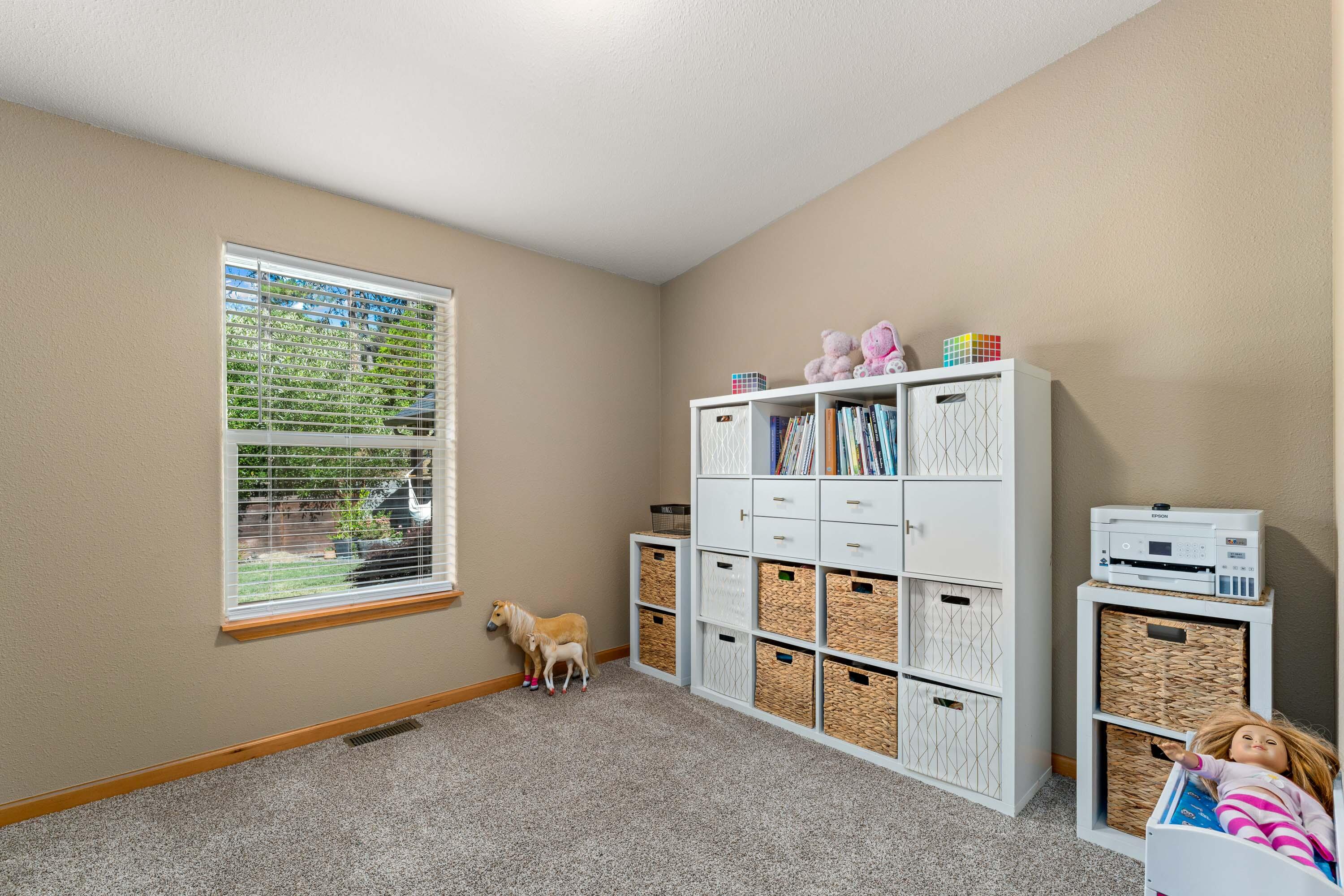 312 Stringer Gap Road Grants Pass, OR 97527 - Photo 14 of 47 INT (9 of 14)