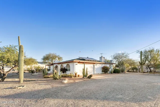 $599,999 | 2053 North Meridian Drive, Apache Junction, AZ 85120