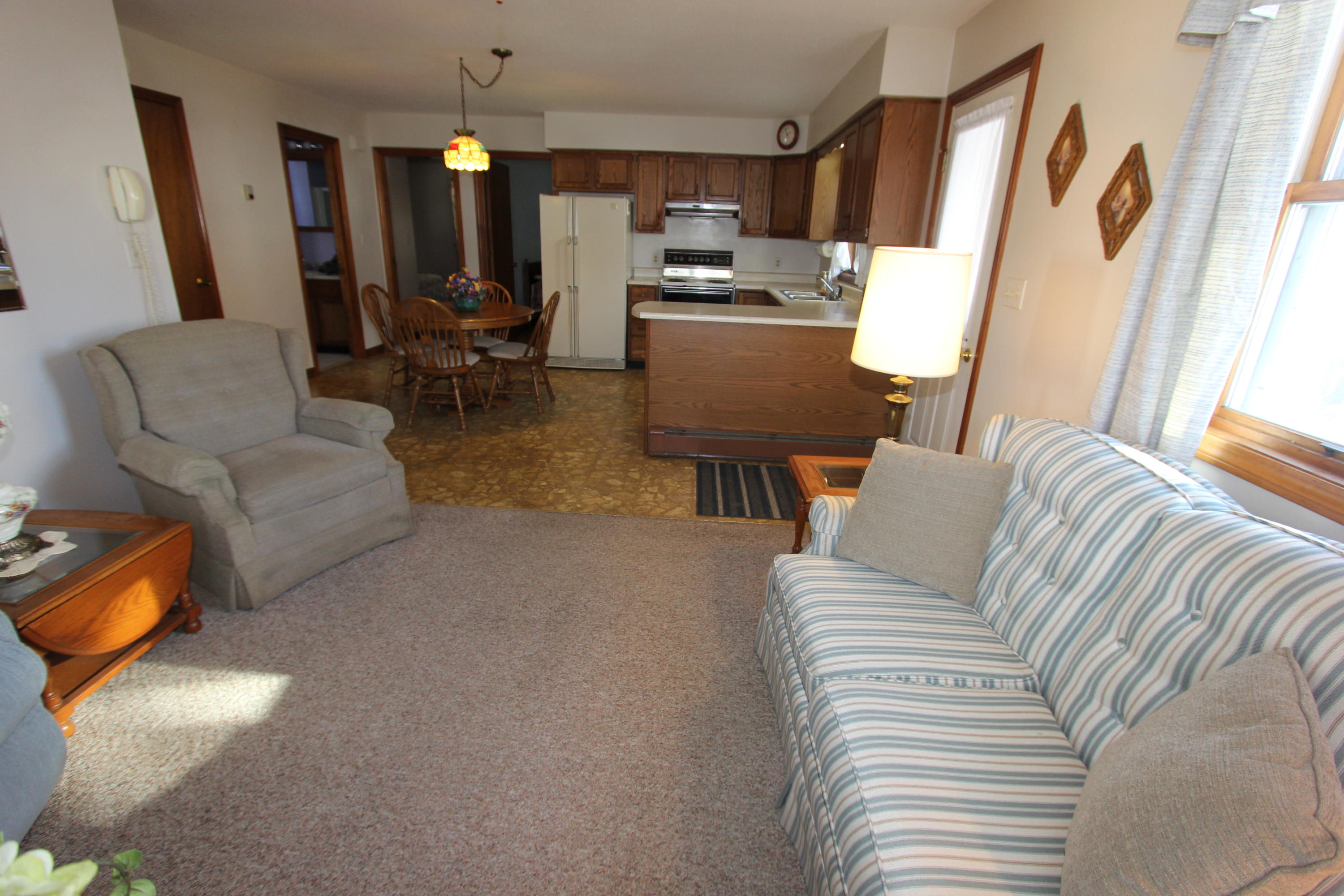 46 Rosedale Street Lewiston, ME 04240 - Photo 5 of 22 IMG_6993