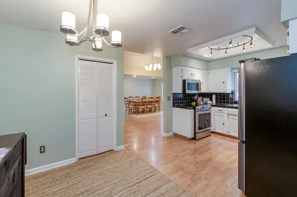 $475,000 | 230 North Bush Avenue, Clovis, CA 93612